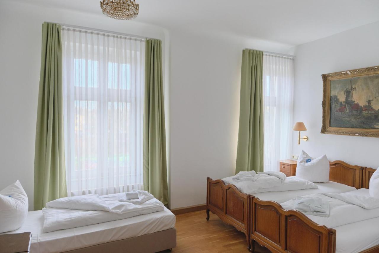 Jahrhunderthotel Hotel 3*